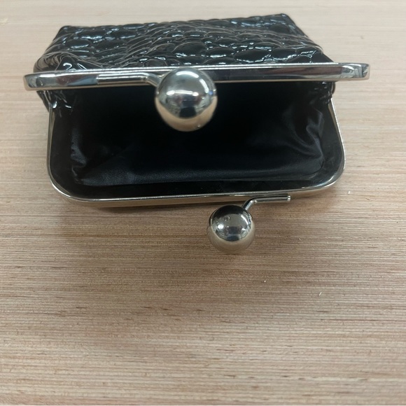 Black change purse - Picture 3 of 4